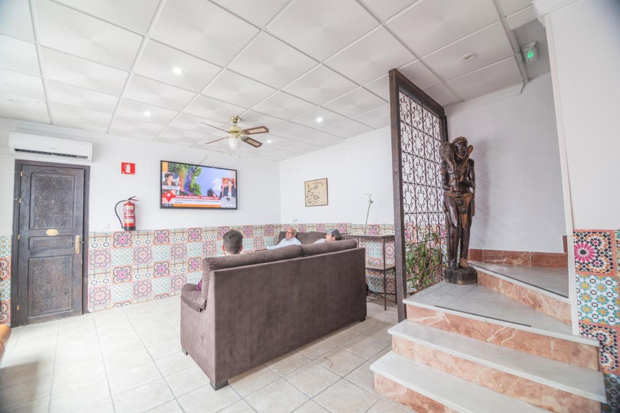 Pension Riad Mediterraneo Barbate Esterno foto